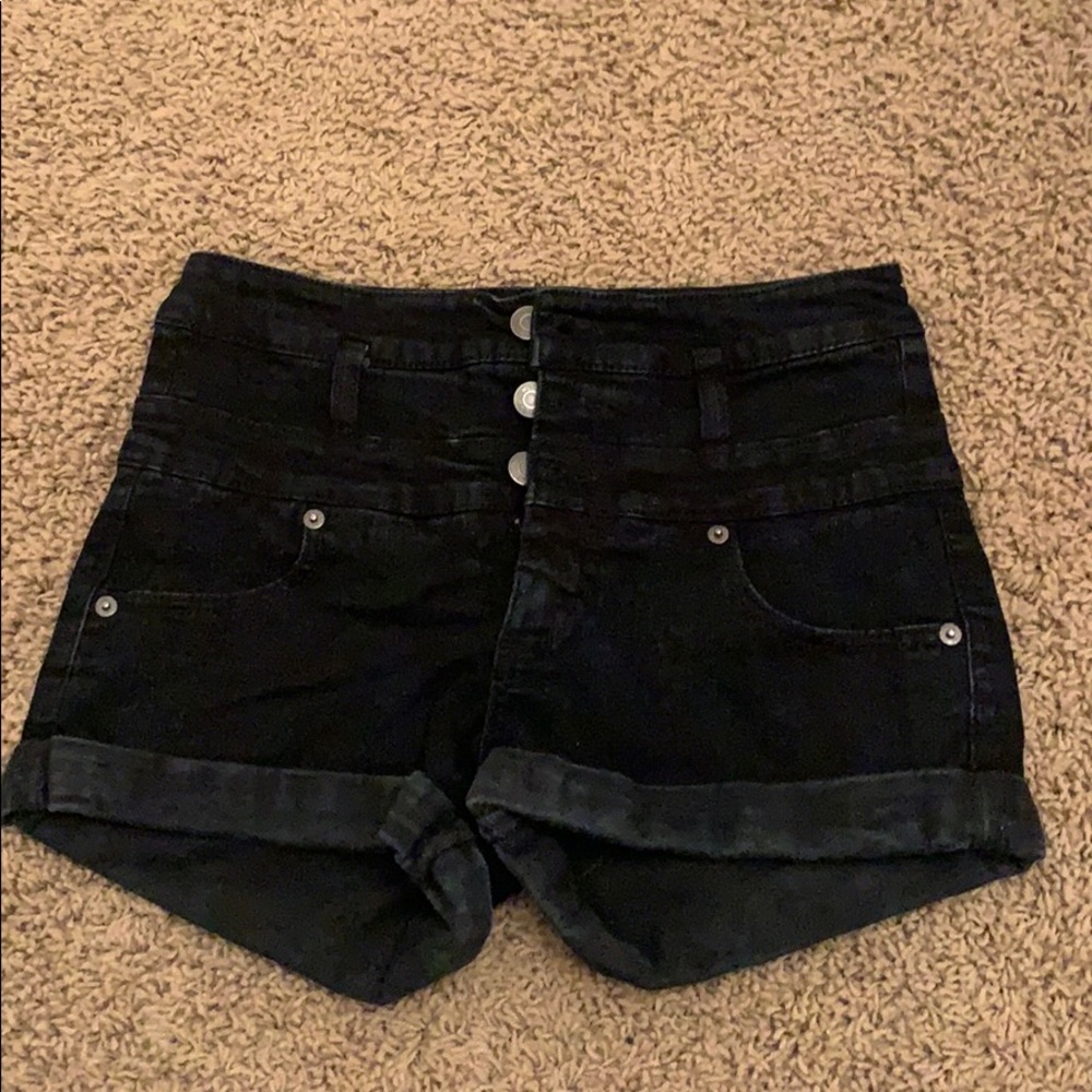 women’s high rise target shorts
